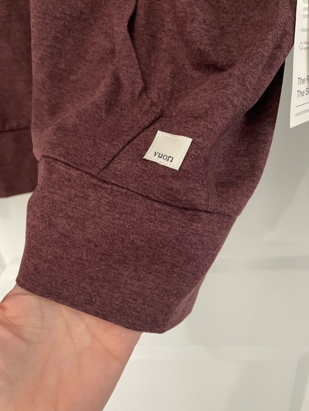 NEW Vuori Women's Halo Performance Hoodie 2.0 RUBY HEATHER Casual Athleisure.  2 - Picture 2 of 5